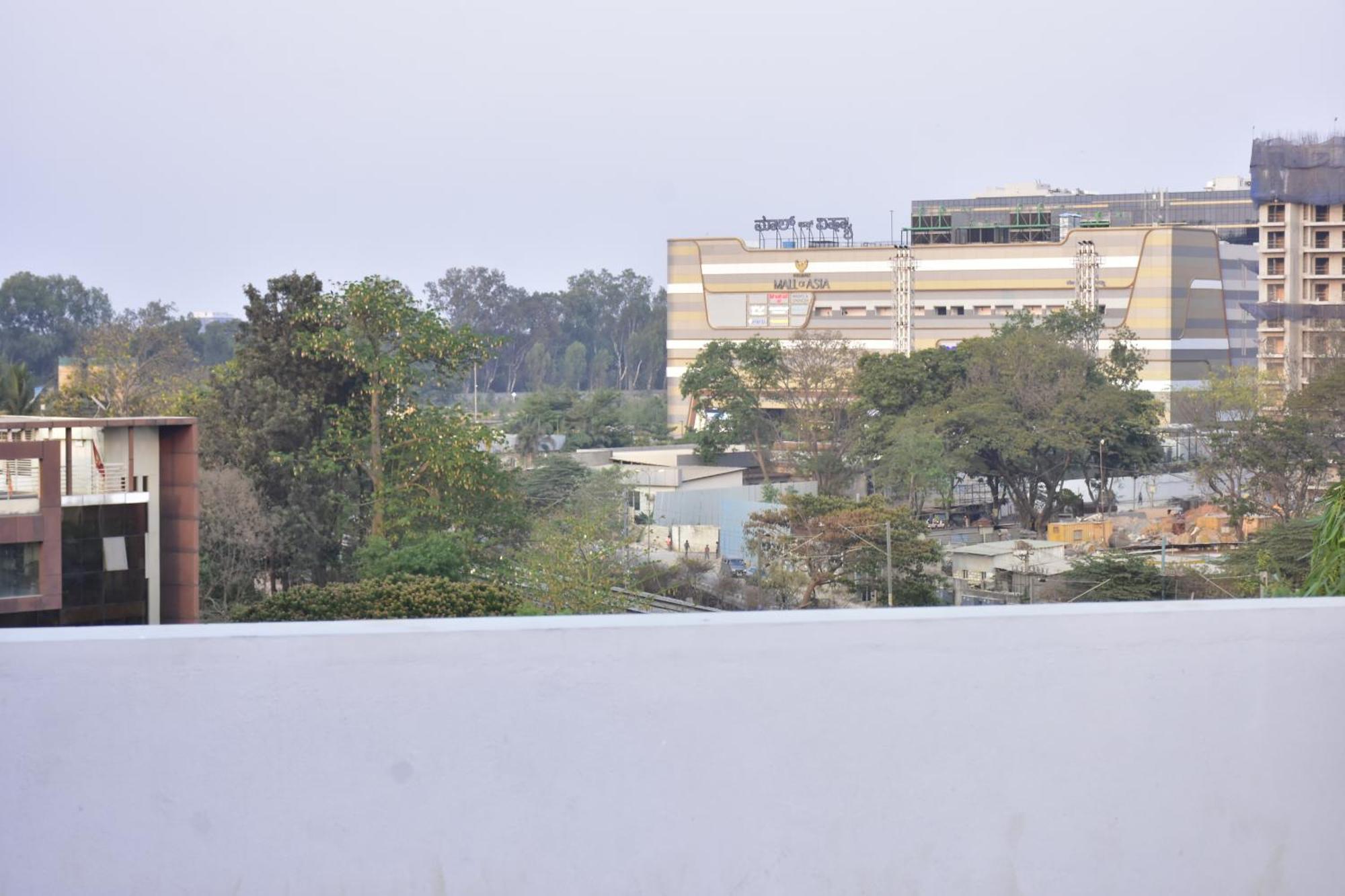 Hotel Sunroof Suites Bangalore Exteriör bild